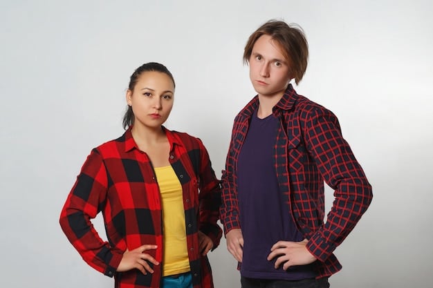 A side-by-side comparison of two iconic characters from different generations of teen dramas, highlighting their defining characteristics and fashion styles.